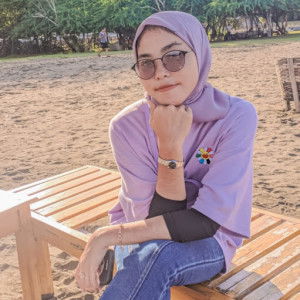 Putri Ramadani profile icon