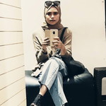 Desy Lestari profile icon