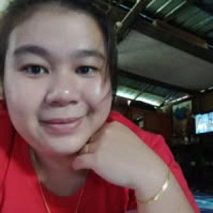 Qhairiez Riena profile icon