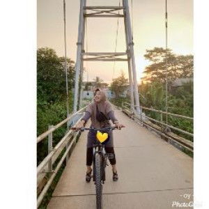 Tia Pujiati profile icon