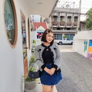 Natnicha Sanitwong profile icon