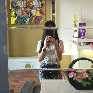 Vina Neliana profile icon