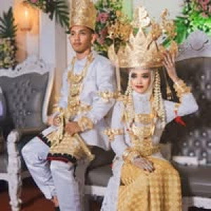 Putri Wahyuningsih profile icon