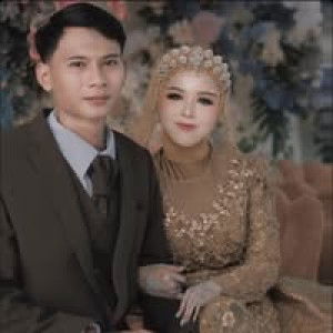 Leni Agustin profile icon