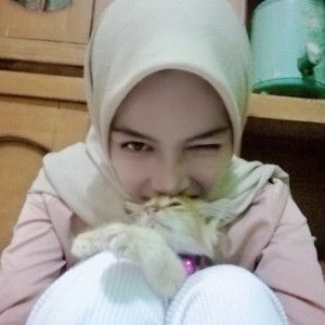 R Adhilla Azhary profile icon