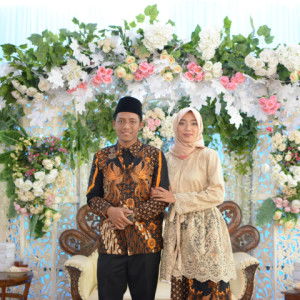 Nining Fatmawati profile icon