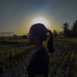 Ade Wahyuni profile icon