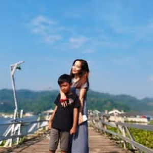 Isti Meidina Putri profile icon