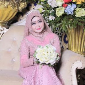 Dewi Damayanti profile icon