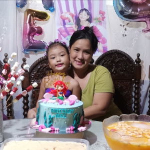 Renee rose Santos profile icon