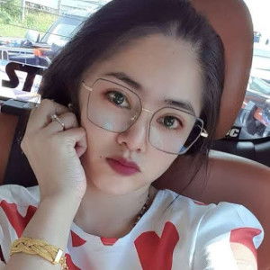 พัชรญา วรชมพู profile icon