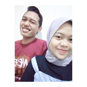 Rindi antika sari profile icon