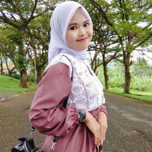 Putri Santrawan profile icon