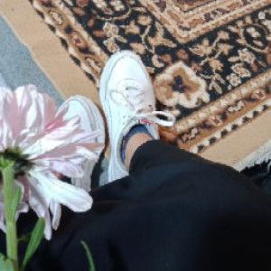 atik daryanti profile icon