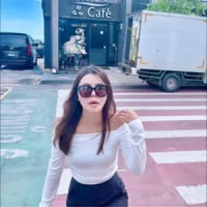 Pang Ployprapat Srisamut profile icon