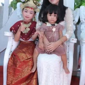 Putri Azan profile icon