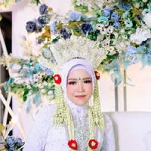 Aulia Elvira profile icon