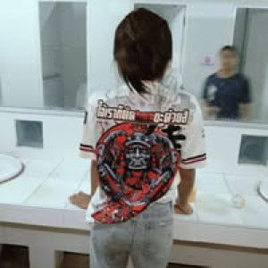 นม หวาน. profile icon