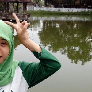 Poppy Arsaninghyang profile icon