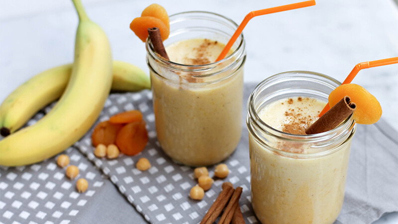 Recipes: Apricot Banana Smoothie | theAsianparent