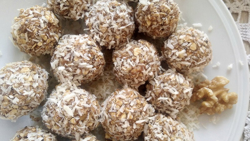 Recipes: Walnut and Coconut Energy Balls | theAsianparent