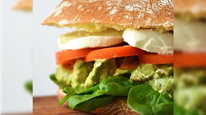 Recipes: Chicken Pesto on Ciabatta | theAsianparent