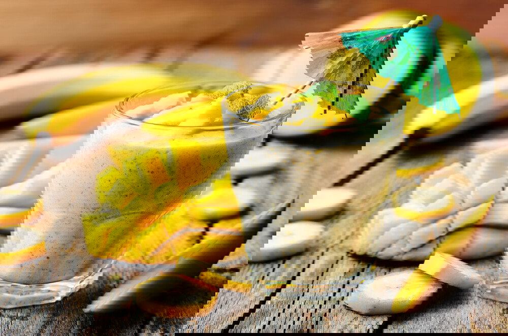 Recipes: Banana Mango Smoothie | theAsianparent