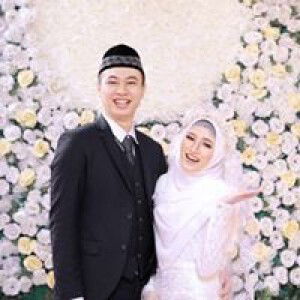 Intan Sari profile icon