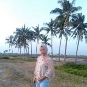 Nur Safitri profile icon