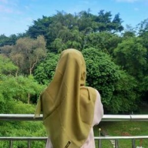 Siti Mutmainah profile icon