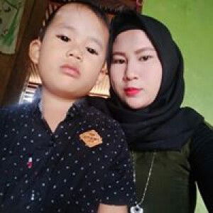 Endank Sari profile icon