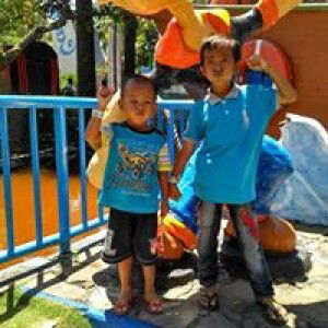 Rezy-rendra Sawati profile icon