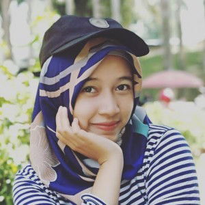 yuniar tri lestari profile icon