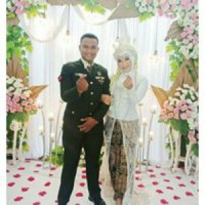 Putri Ayu Angrraeni profile icon