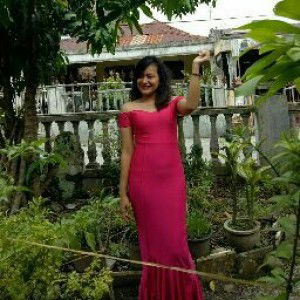 Gloria Estevan profile icon