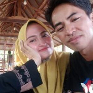 Amira Arinie profile icon