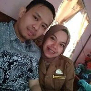 Rhyna Putri Barru profile icon