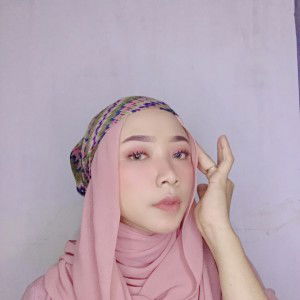 utami nurliyanti profile icon
