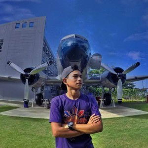 Natsu. Vlog profile icon