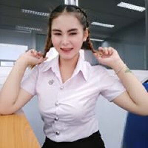 Aom Banthita profile icon