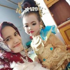 Siti Rohmah profile icon