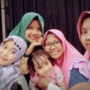 Kristal Anggun Saputri profile icon