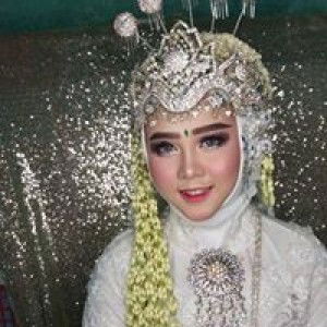 Dinar Ismaniarti profile icon