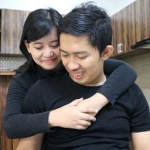 Indri lestari profile icon