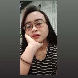 Reny Noor Santika profile icon