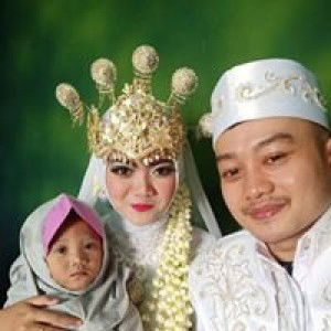 Ayu Safitri profile icon