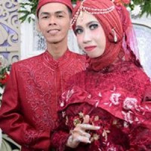 Husnul Hidayati profile icon