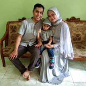 Sri Rahayu profile icon