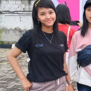 ayu agustin profile icon