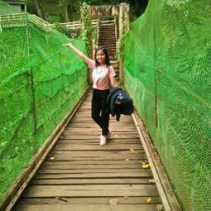 Rena Versoza profile icon